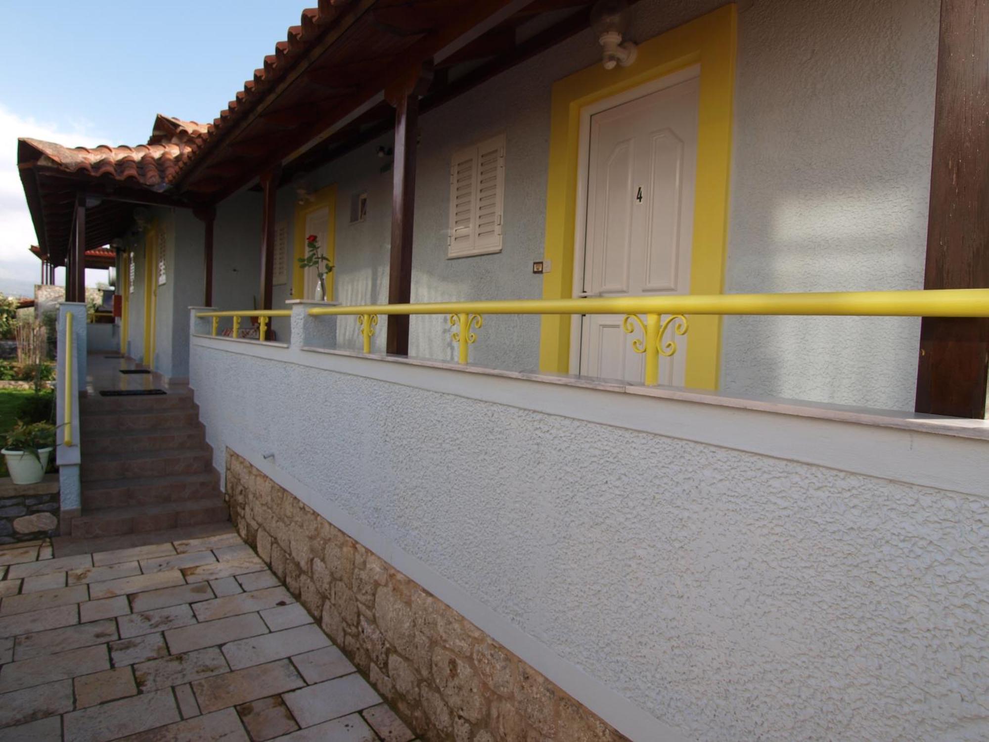 Elena Apartments Stoypa Stoupa Exterior photo